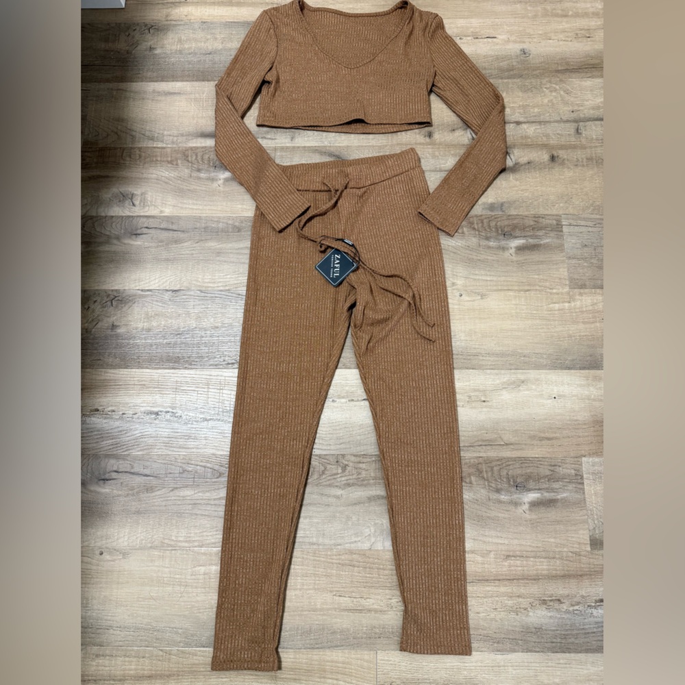 Zaful Brown Ribbed Knit Set - Picture 2 of 6